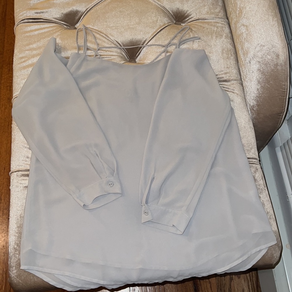Gray off the shoulder light weight blouse. New without tags.